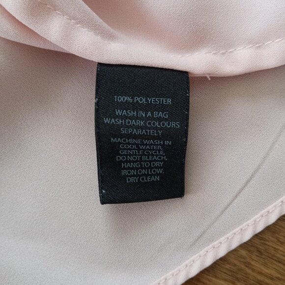 🌺** Any 2 For 15$**🌺 Kenneth Cole Pink Asymmetrical Blouse - Picture 8 of 12